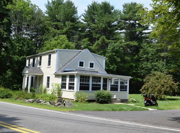 Rock Rest, a former travel inn in Kittery that served Black Americans in a manner similar to "Green Book" travel guide (2018) Rock Rest, a former travel inn in Kittery that served Black Americans in a manner similar to "Green Book" travel guide (2018)