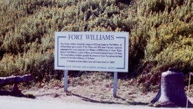 Sign: Brief History of Fort Williams (2001) Sign: Brief History of Fort Williams (2001)