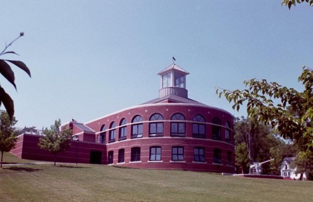 Harold Alfond Student Center (2001) Harold Alfond Student Center (2001)